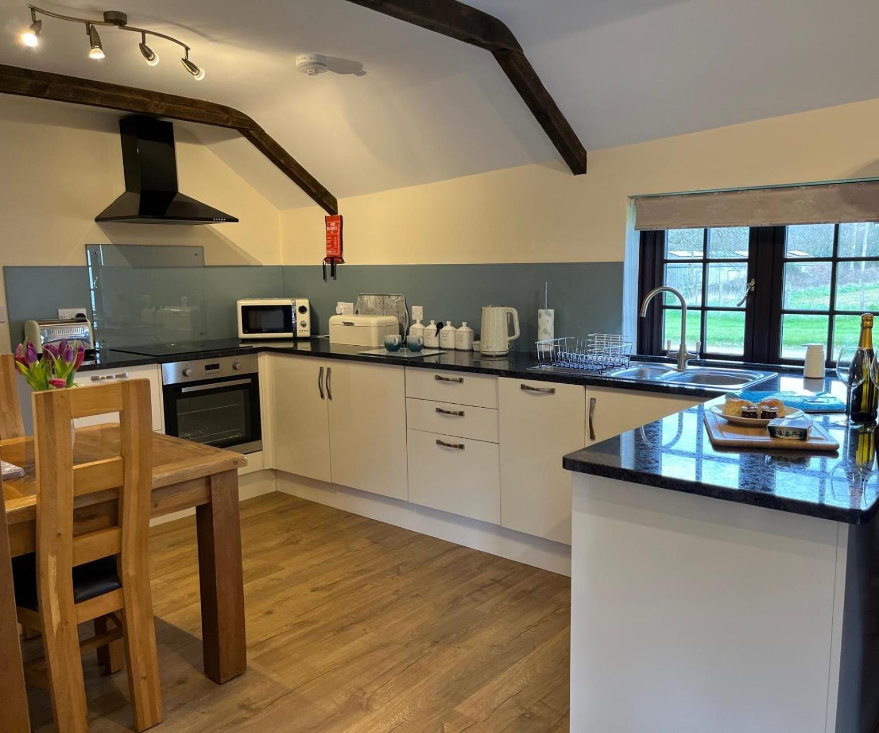 Ferienwohnung Maple&Beech Barns Truro Exterior foto
